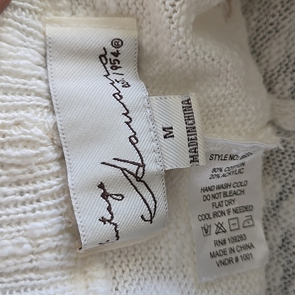 Vintage Havana White Knit Shorts with Tan Star Pattern - Picture 4 of 5